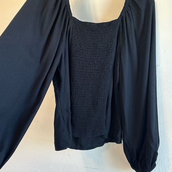 Old Navy Square Neck Peasant Black Blouse with Smocked Back Sz S - Picture 7 of 12